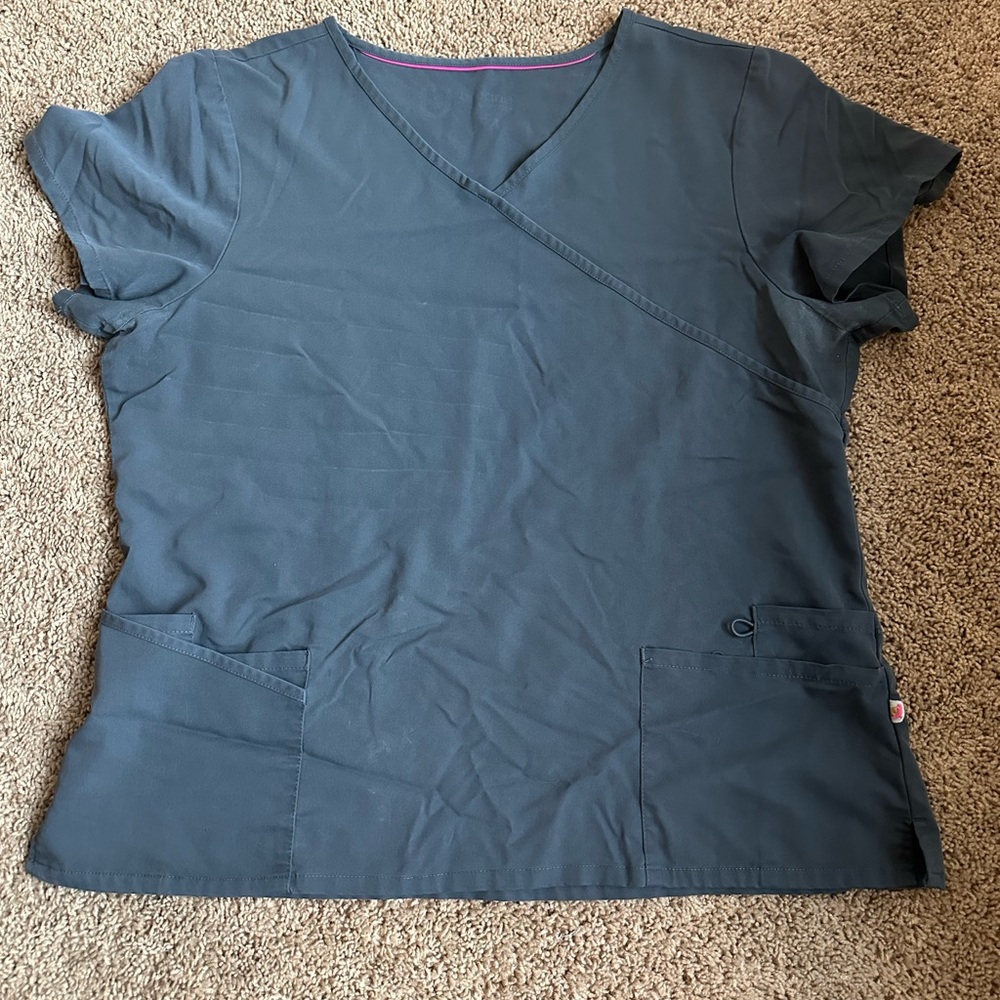 Urbane Gray Scrub Top Size XL